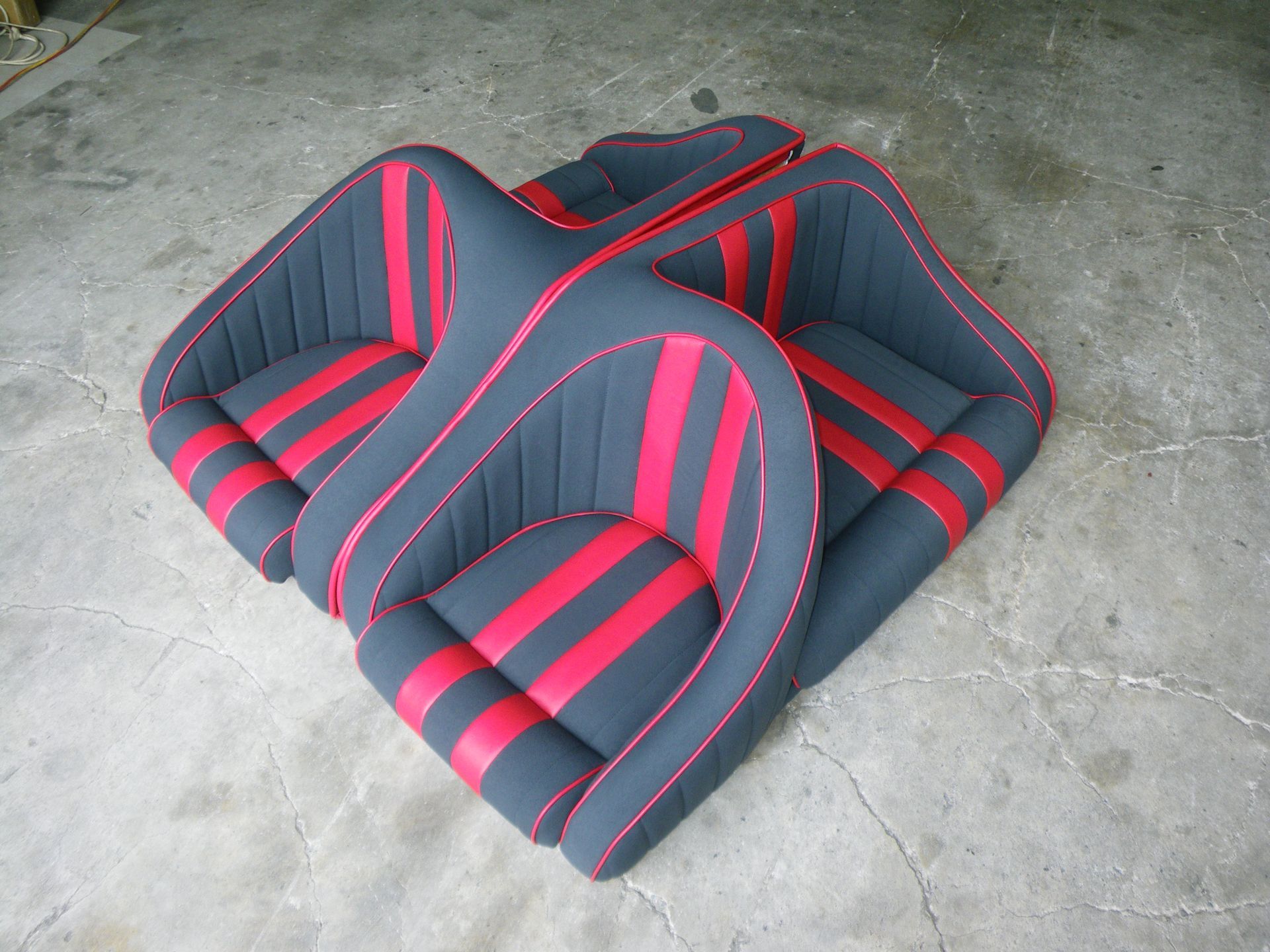 Back to back boat seats