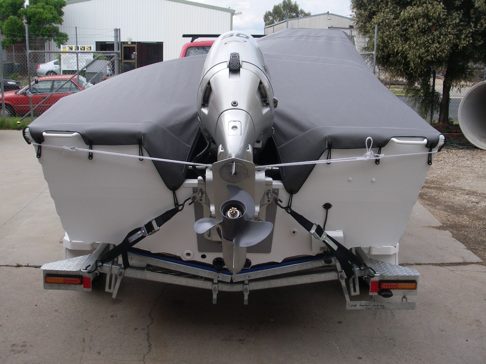 Boat Quintrex 435 Hornet Trophy bag cover rear view