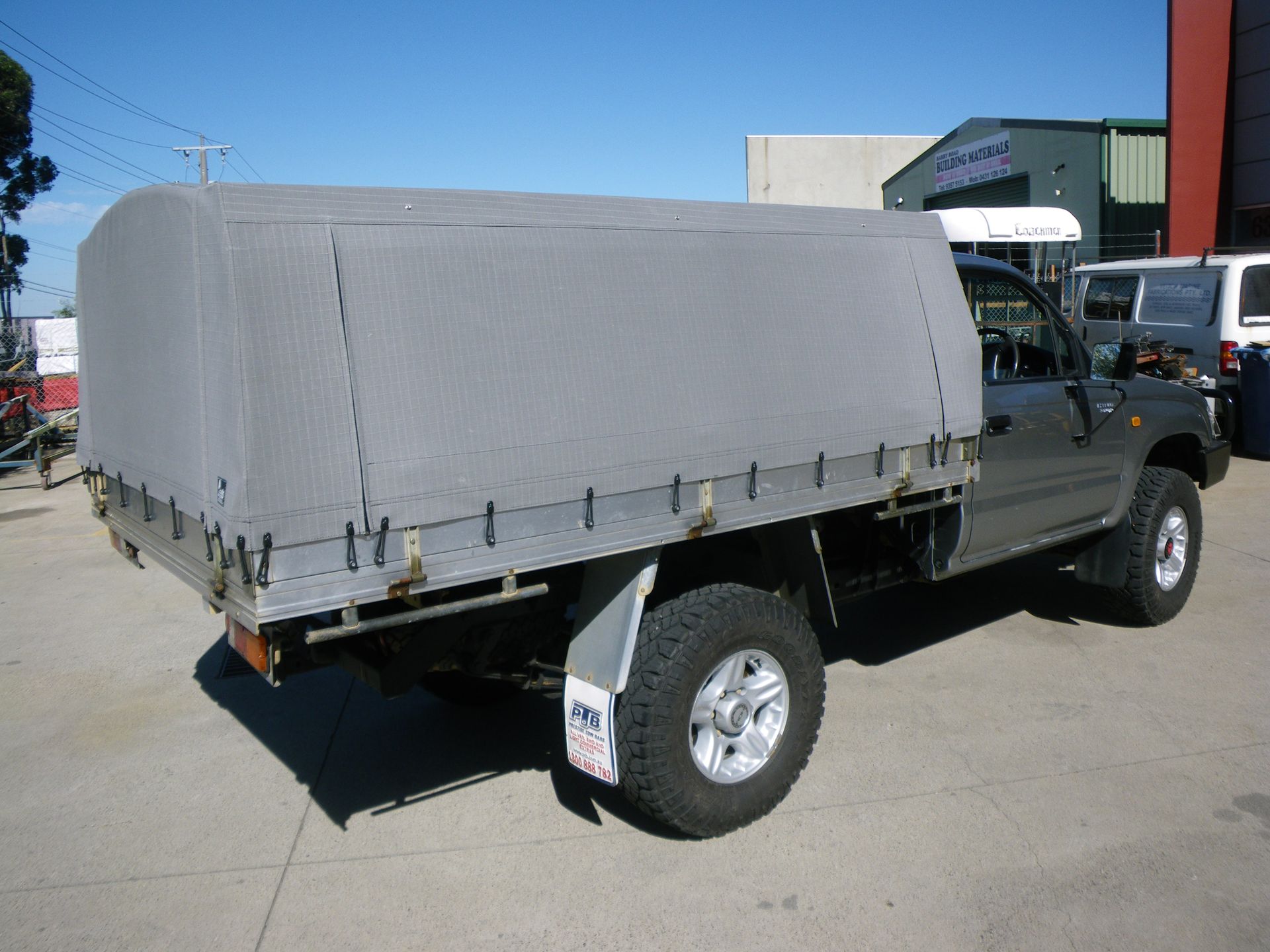 Cover on back of ute