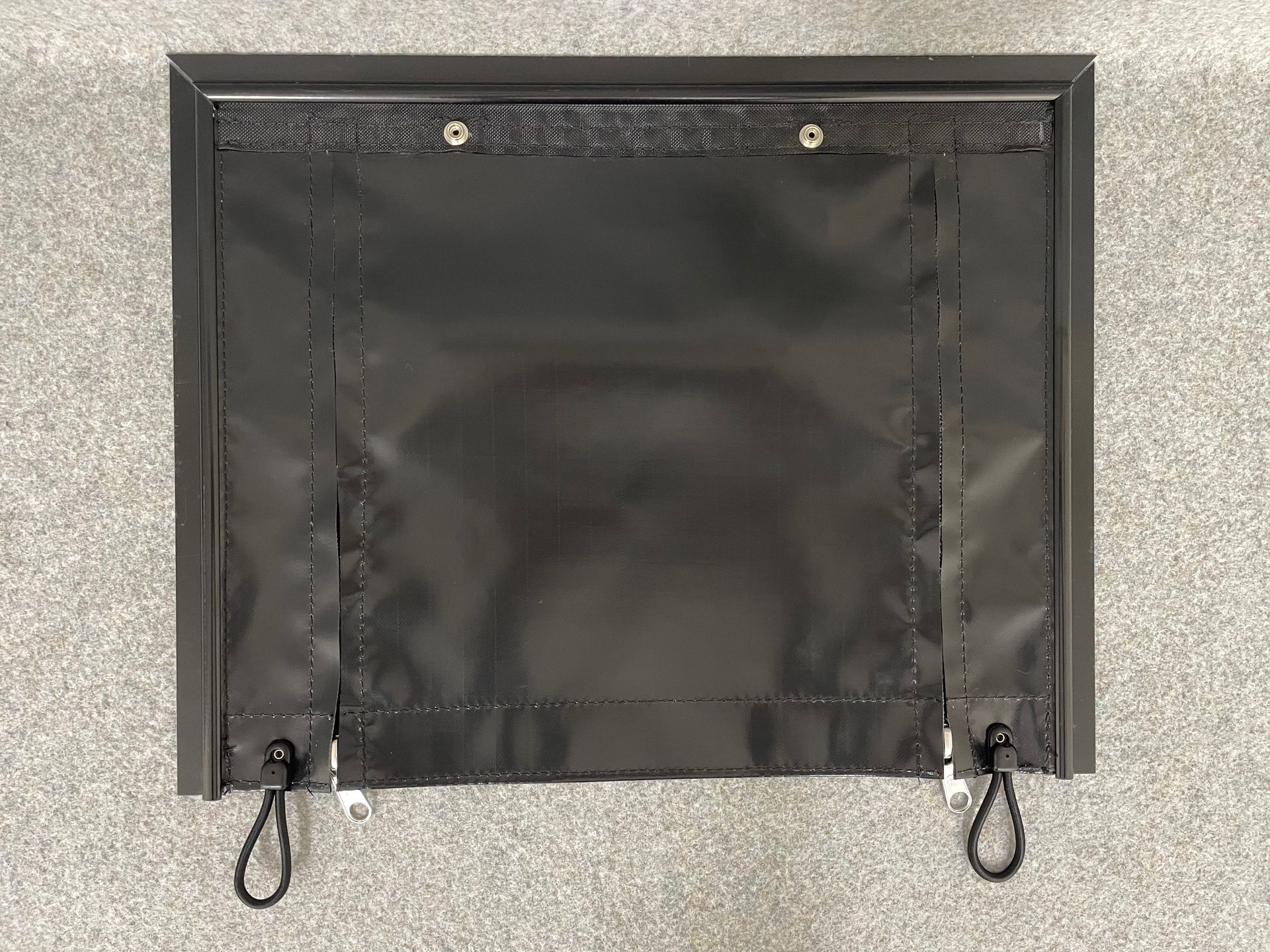 Dog box window canvas blind with zips