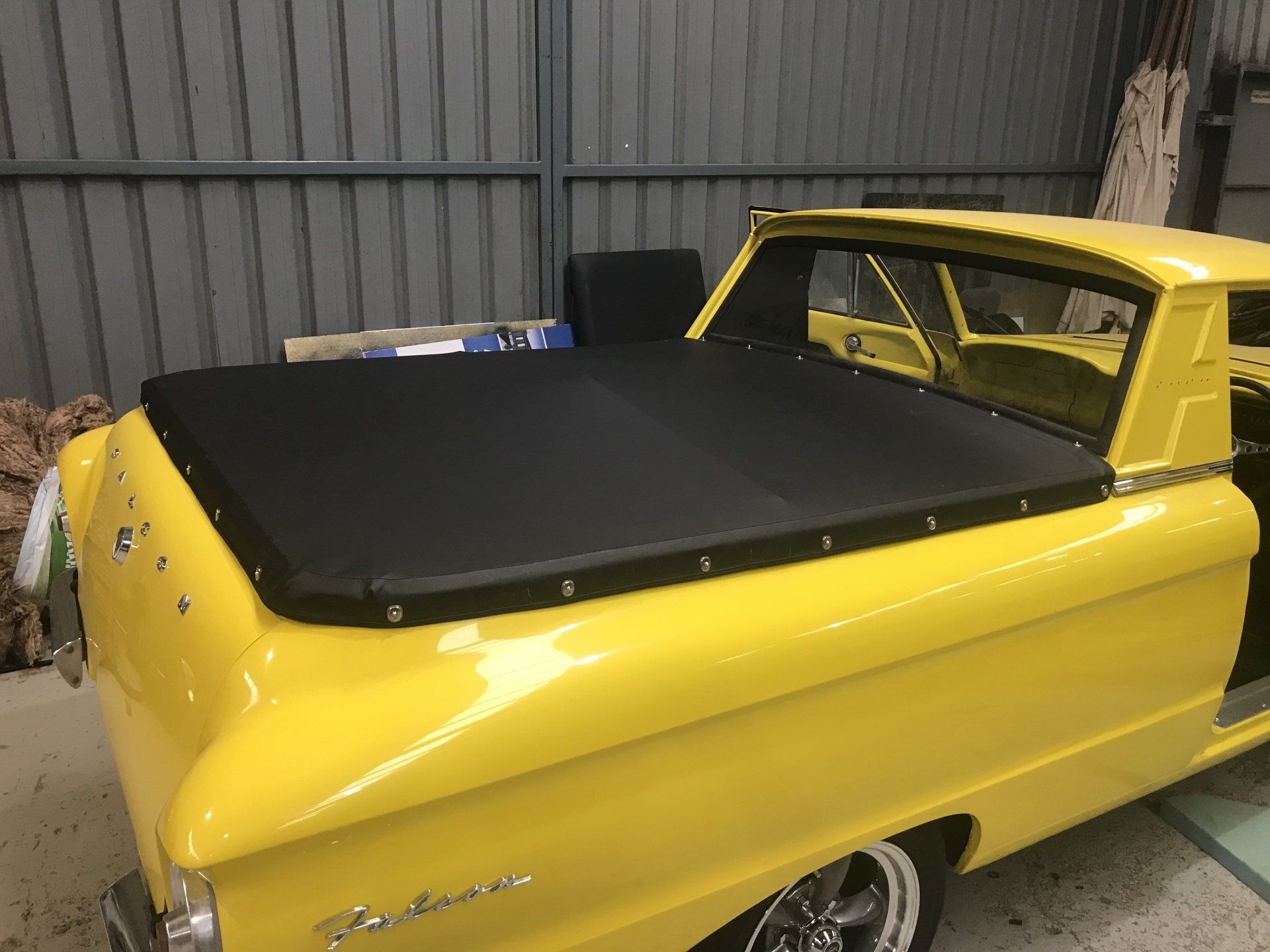 Falcon XP ute LTD tonneau