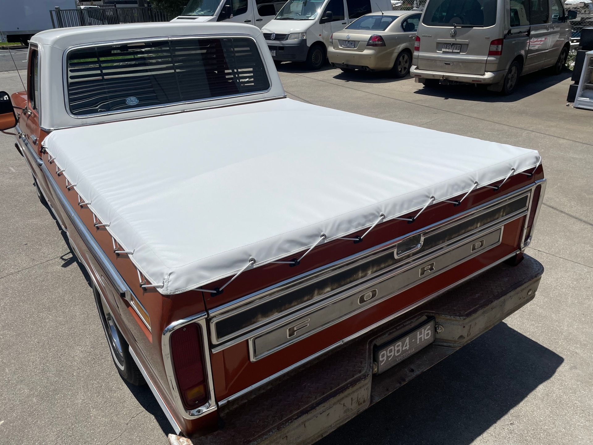 Ford F150 reproduction white tonneau cover