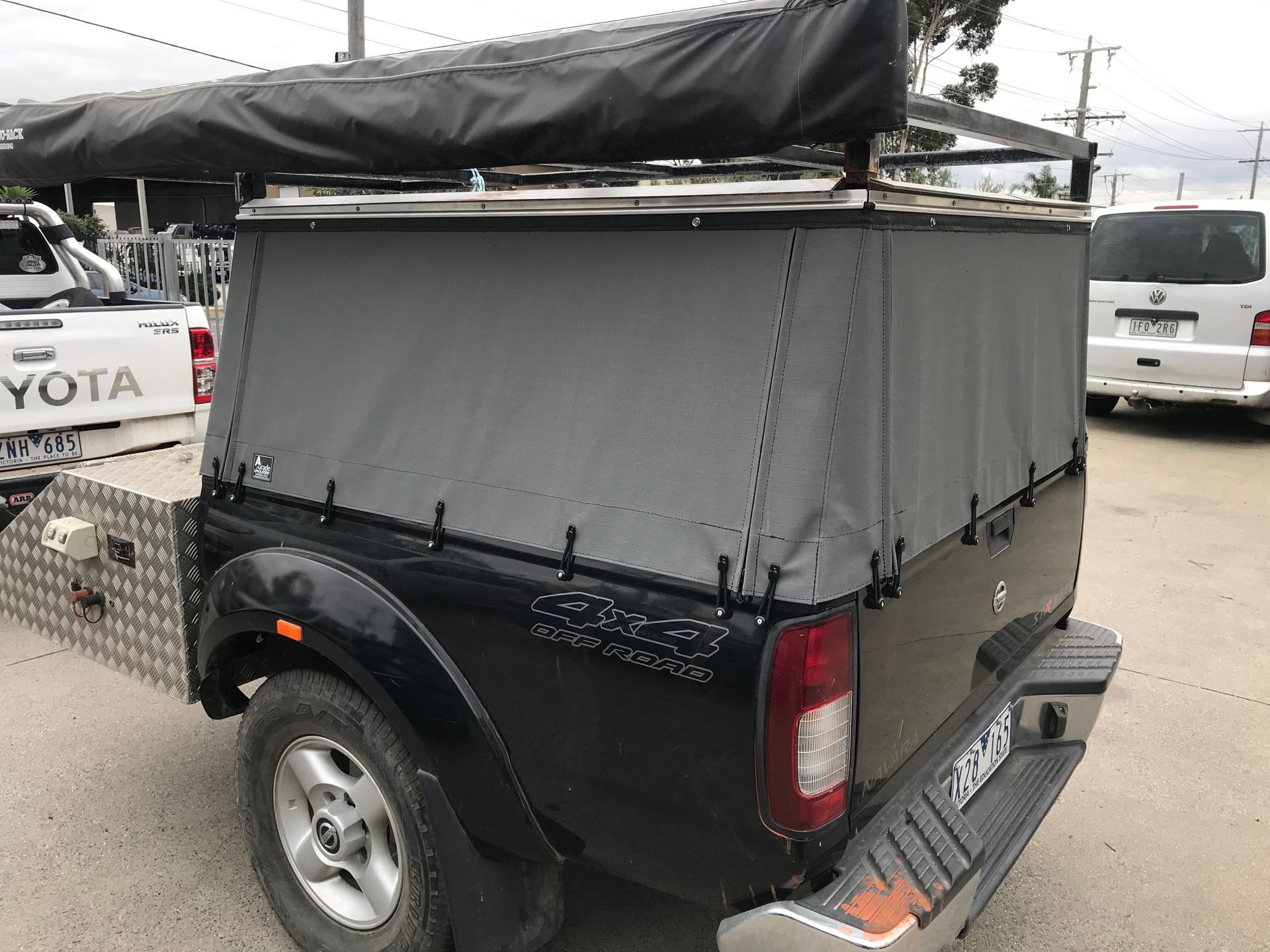 Four canvas sides for tub trailer