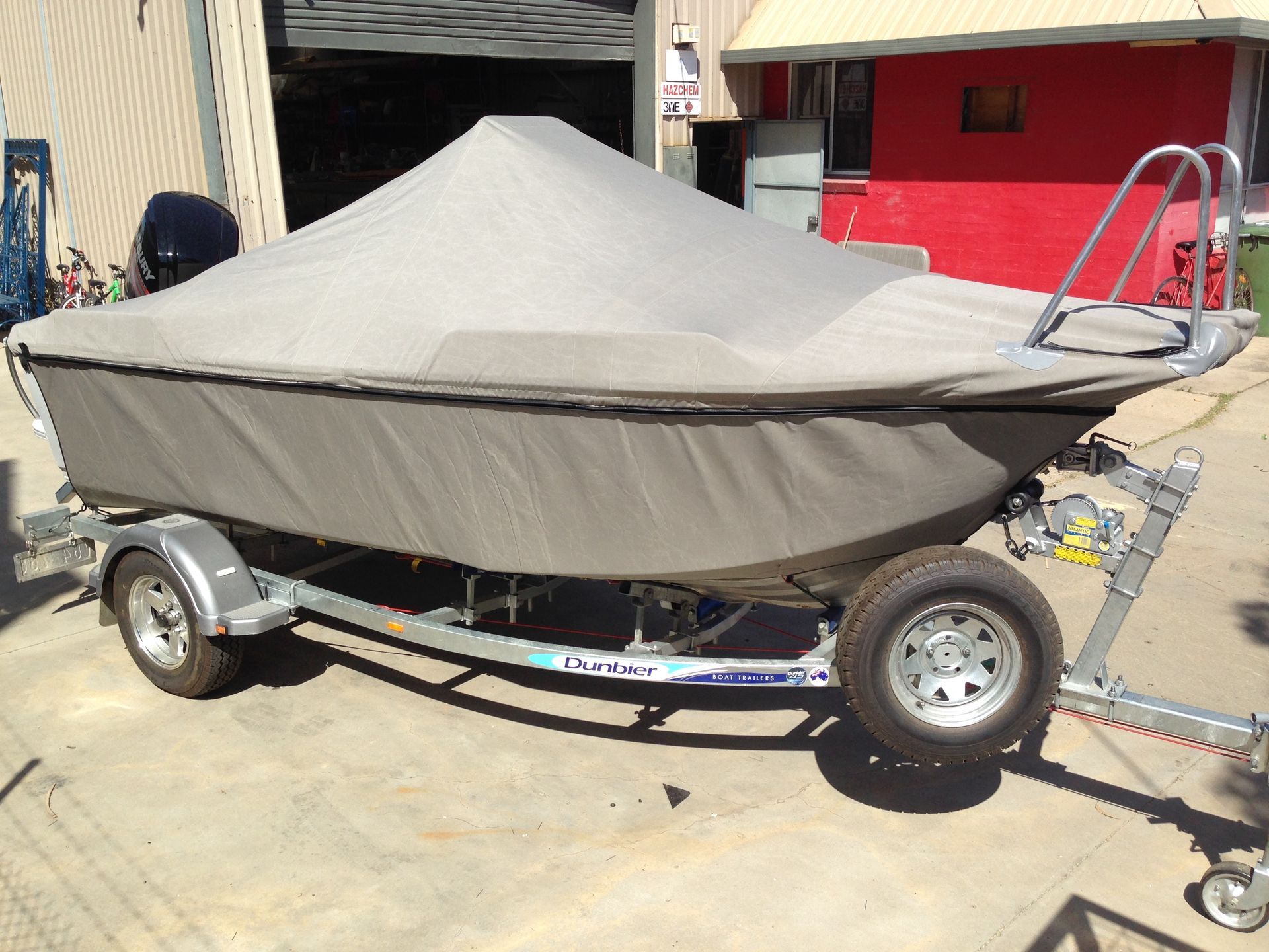 Full cover to travel with for boat