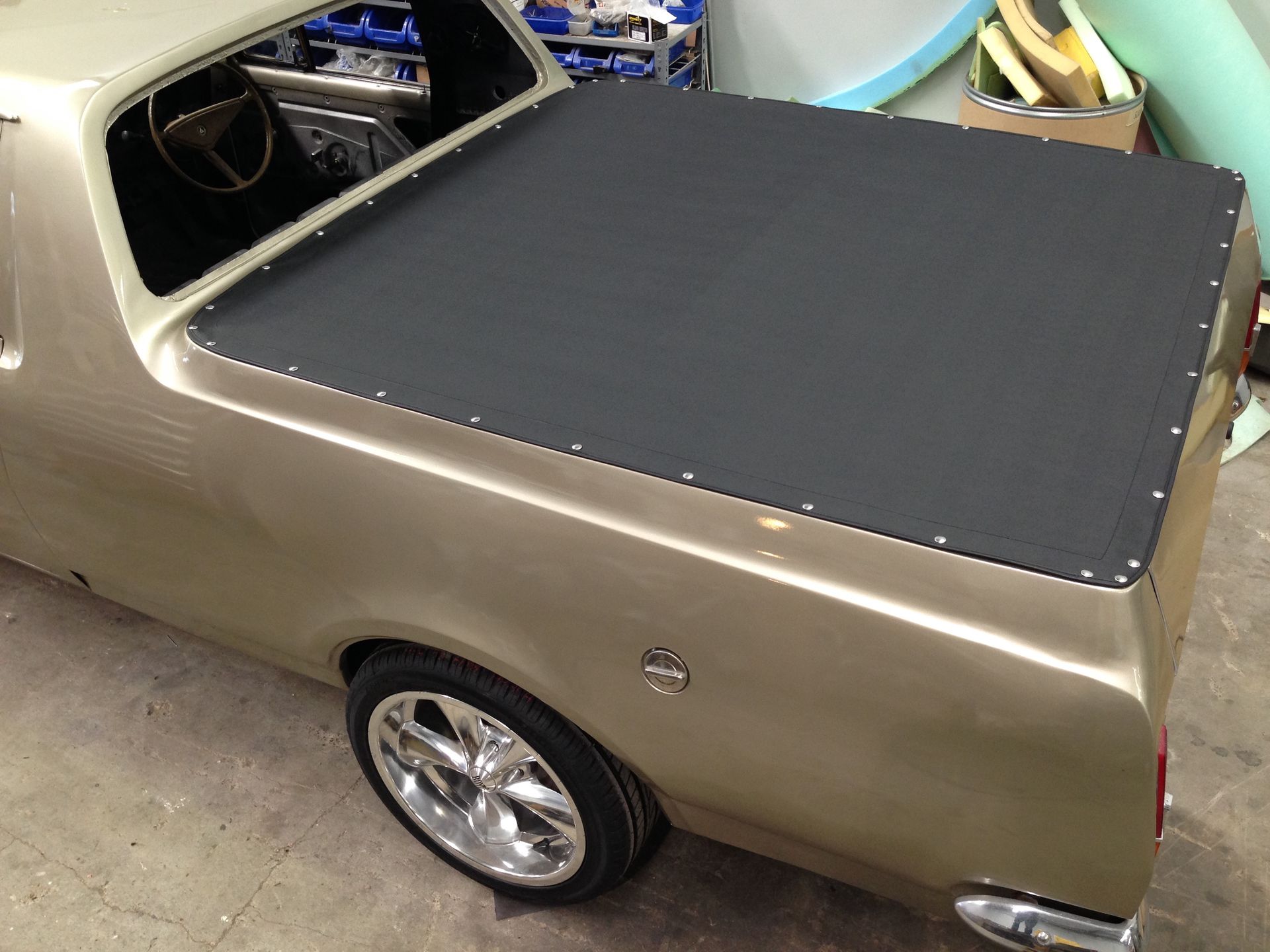 HT Kingswood ute press stud tonneau