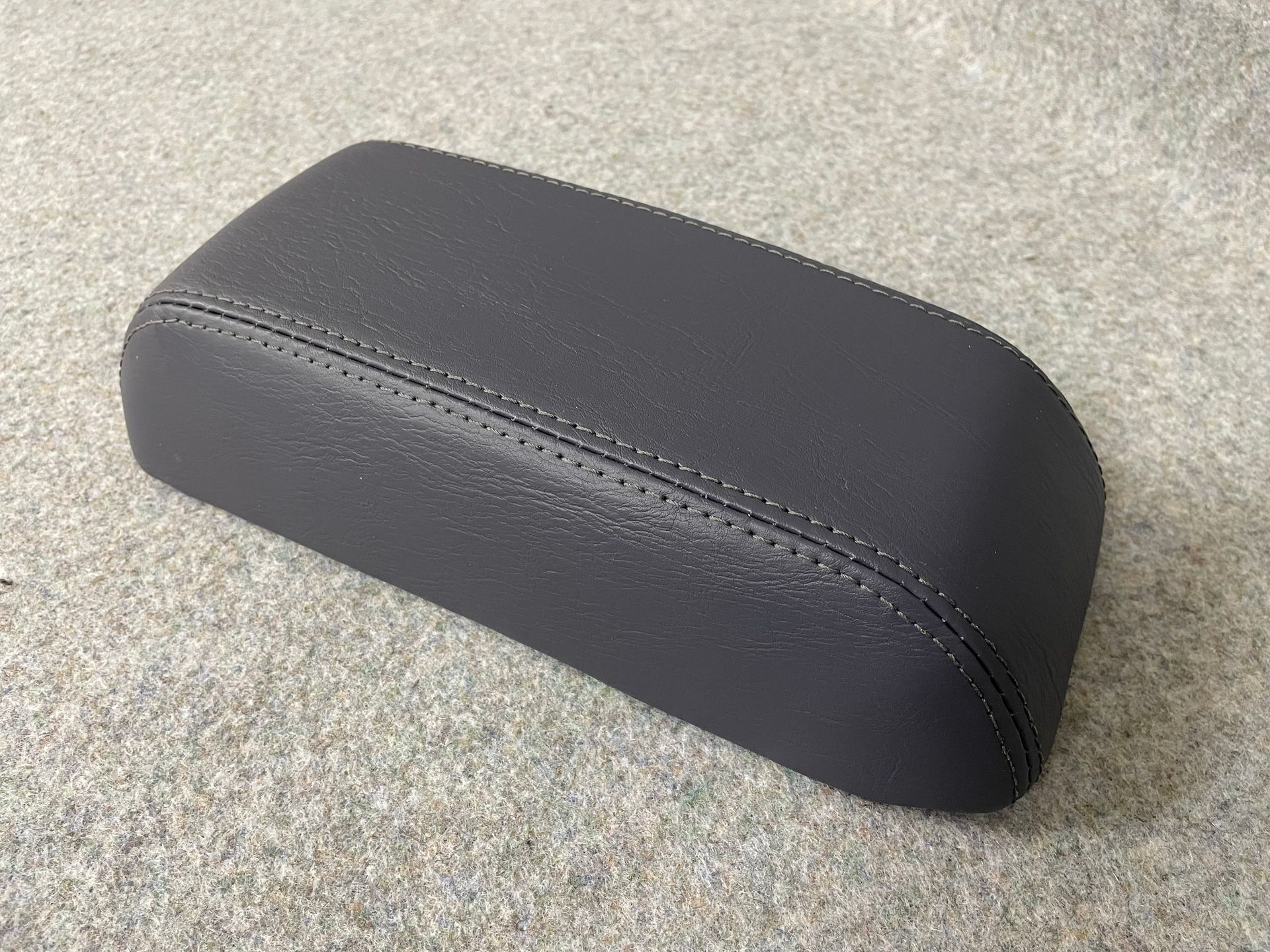 Hilux console lid - vinyl wrapped