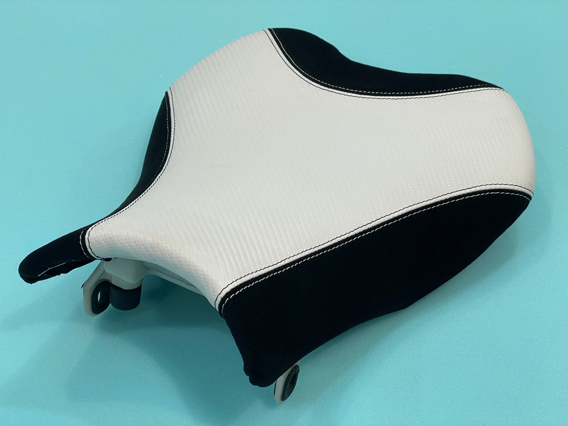 Honda GSXR motorbike seat full retrim white carbon fibre vinyl with suede sides