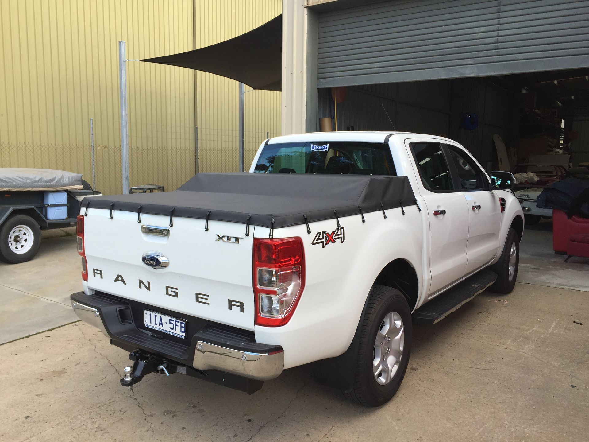 Ranger XLT custom bunji tonneau over lockbox