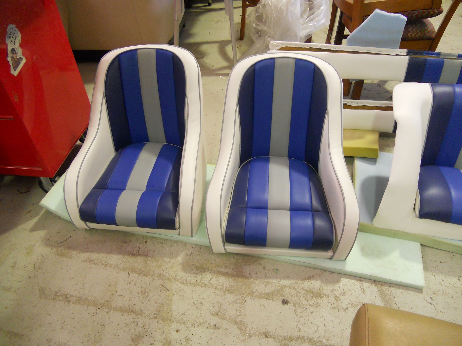 Ski boat tub seats