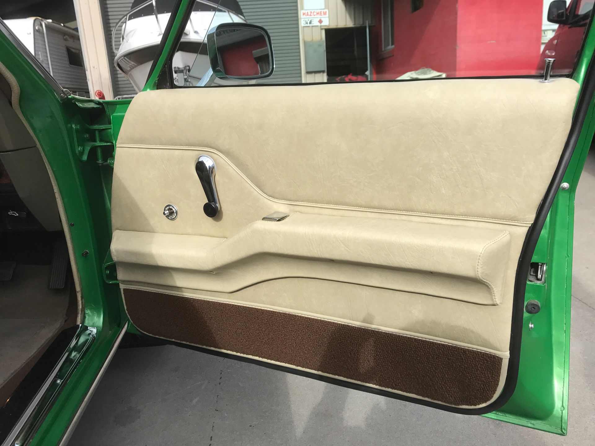 Statesmen Chamois front vinyl door trim