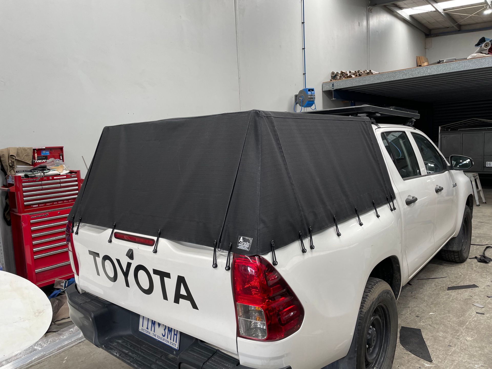 Toyota Hilux tub canvas ute canopy