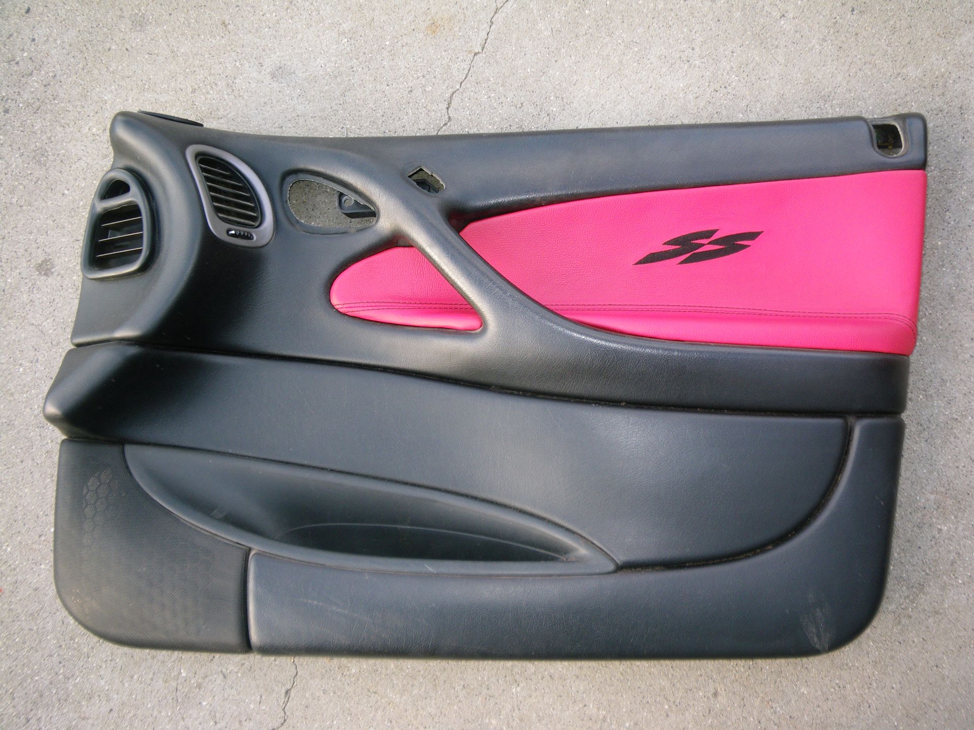 VX SS Commodore ute door trims