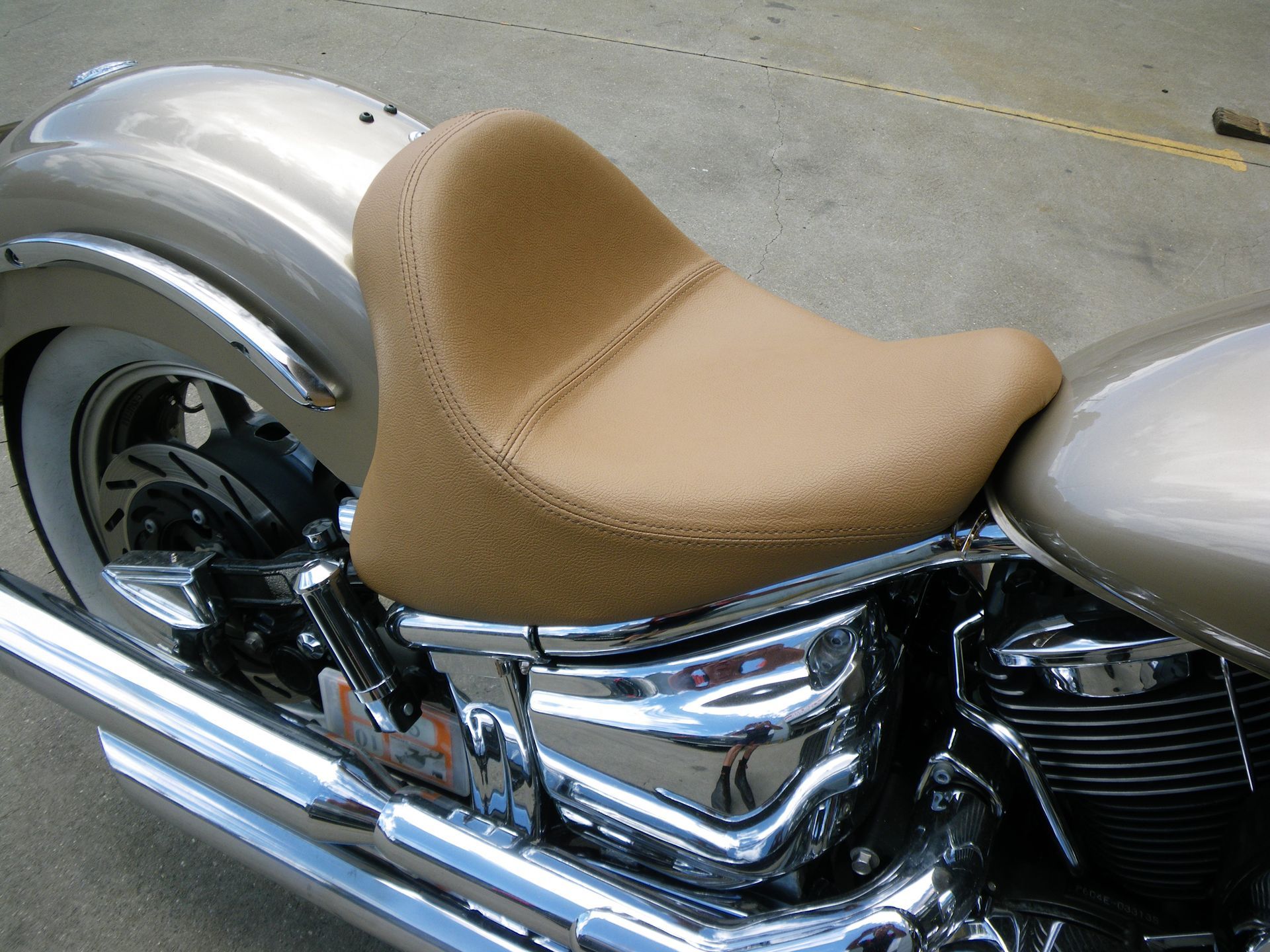 Yamaha motorcycle leather seat