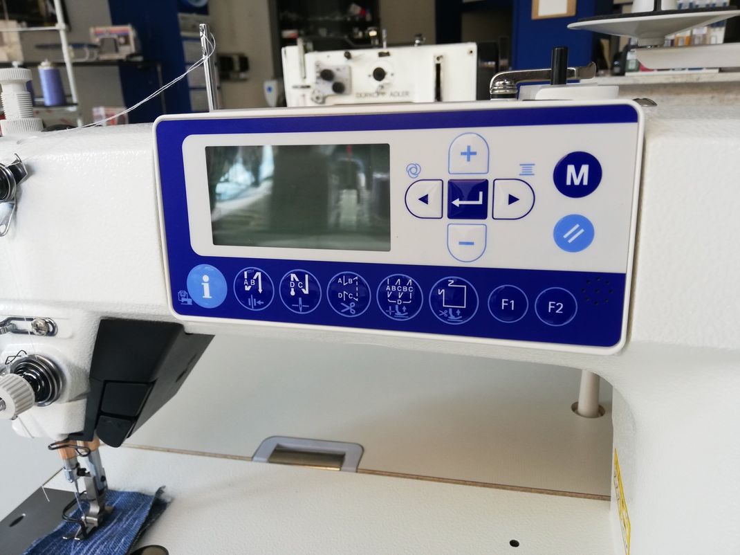 JUKI 8000A JUKI 8000A