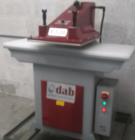 TRANCIA A BANDIERA PER MATERIALI VARI