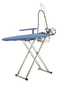 Tavolo da stiro riscaldato e soffiante con caldaia automatica