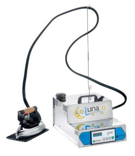 Generatore di vapore a con doppia valvola di sicurezza