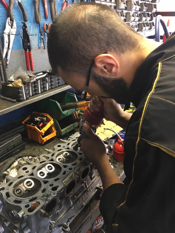 officina meccanica Procars Service a Genova Pontedecimo