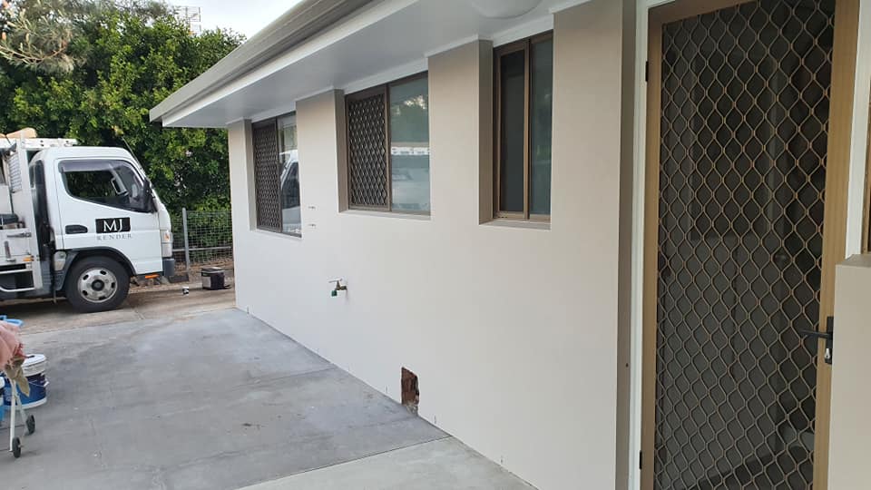 Traditional Sand and Cement Rendering 3 — Rendering Contractor in Mount Mellum, QLD