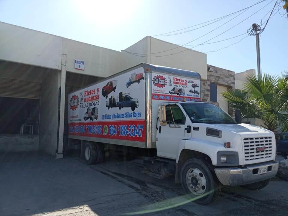 FLETES Y MUDANZAS SILLAS ROJAS