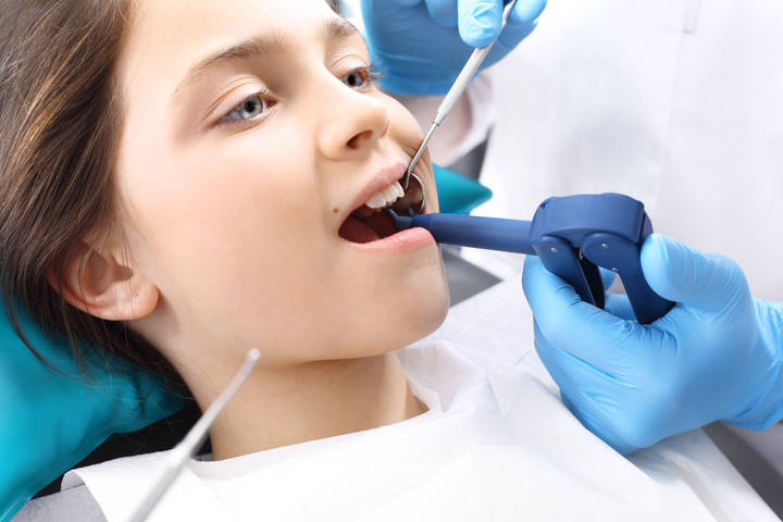 controllo denti per bambini e adolescenti