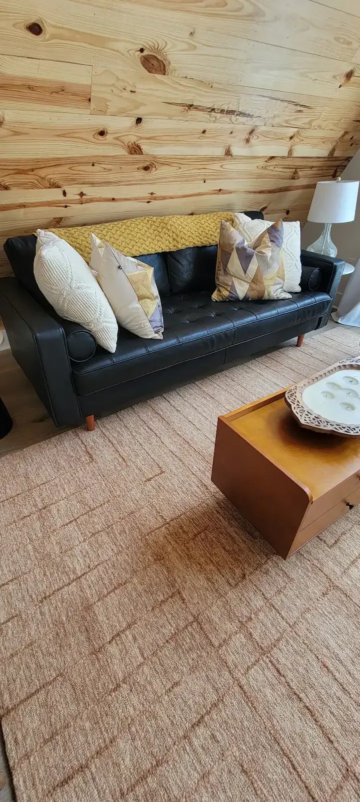 Dog Wood Tree Loft Rental