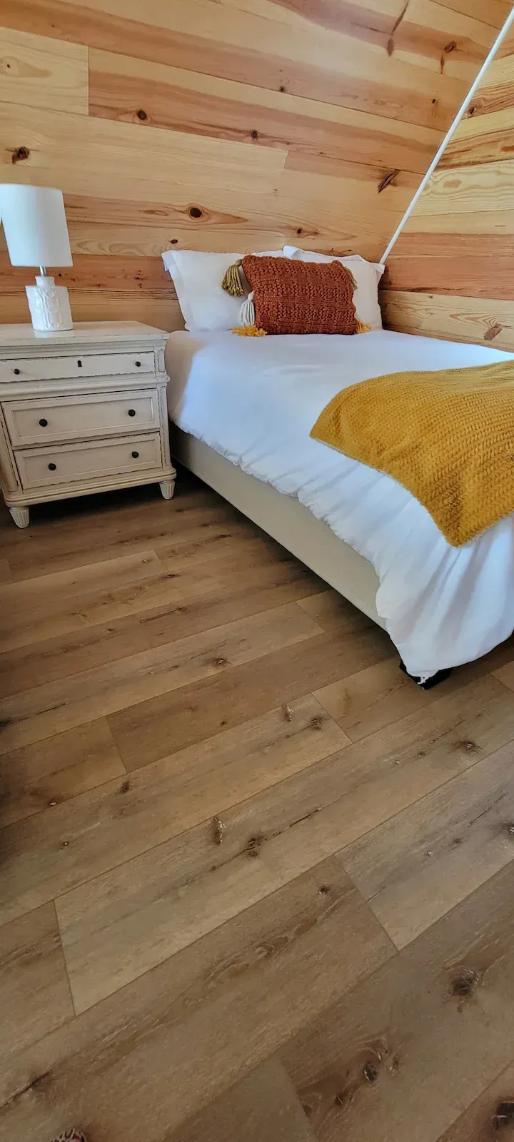 Dog Wood Tree Loft Rental