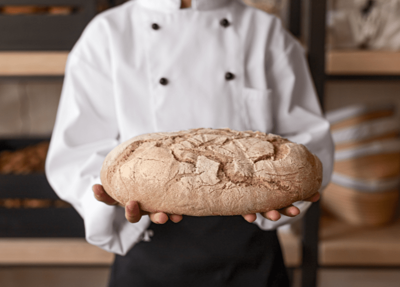 Masa fermentada lista para hornear con textura aireada y fermentación natural