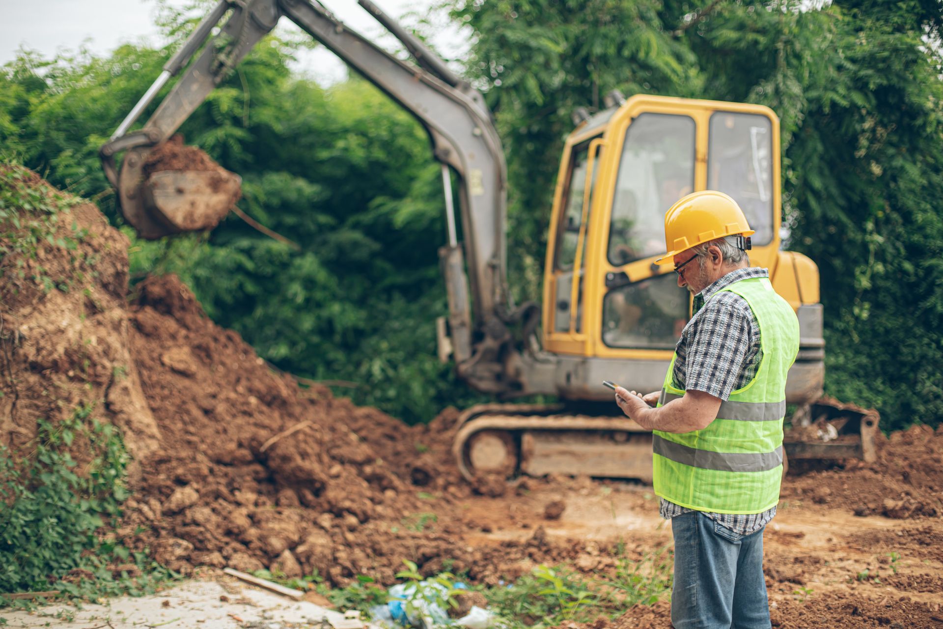 Engineer Coordinating Work on Construction Site | Benalla, Vic | Darrel's Diggers