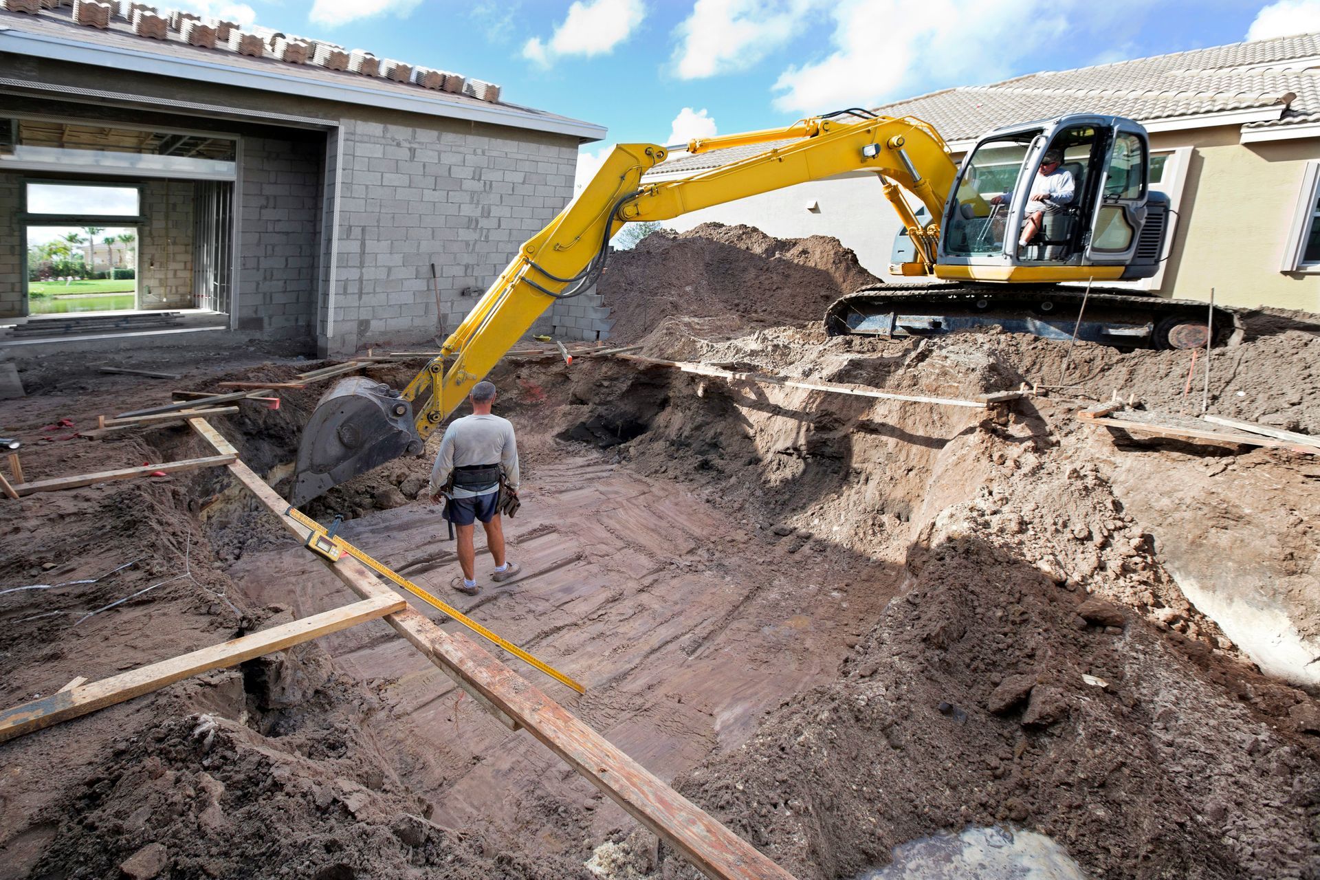 Digging a Hole for a New Swimming Pool | Benalla, Vic | Darrel's Diggers