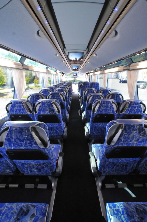 sedili interni di un bus privato