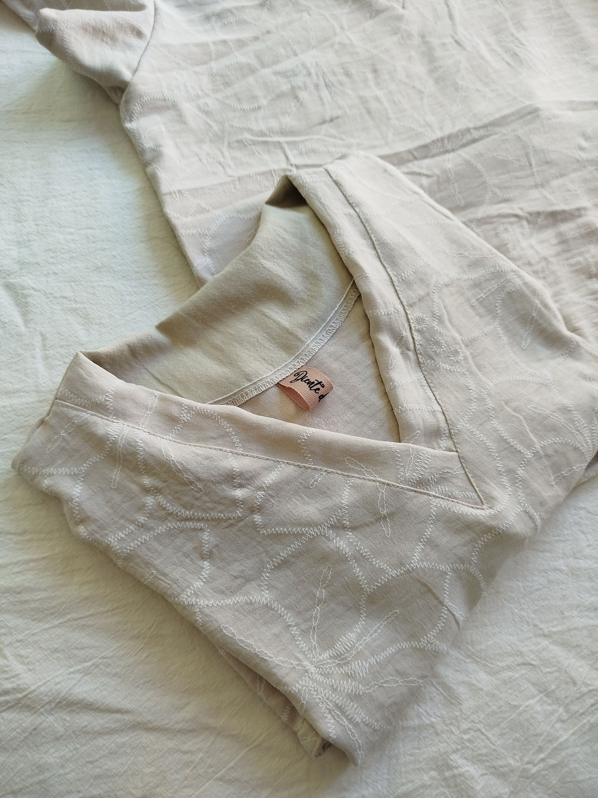 chaqueta bordada de verano