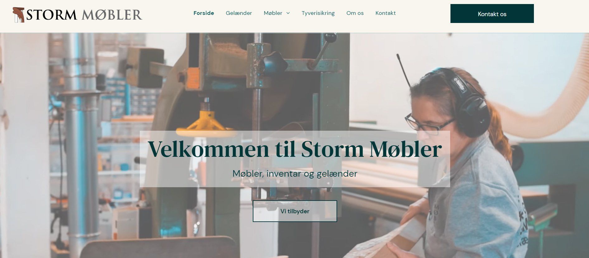 Et billede af forsiden på Storm Møblers hjemmeside