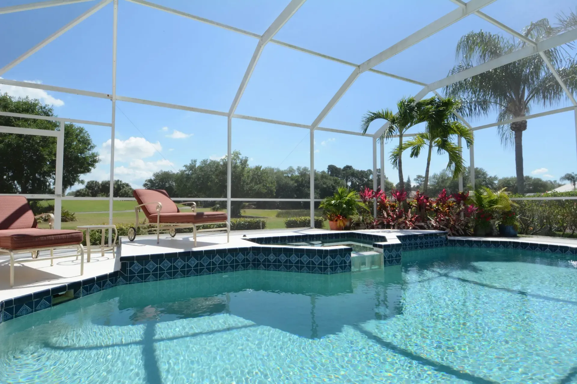 The Anatomy of a Pool Cage: Understanding the Structural Components of ...