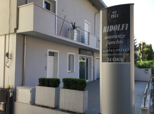 totem onoranze funebri ridolfi