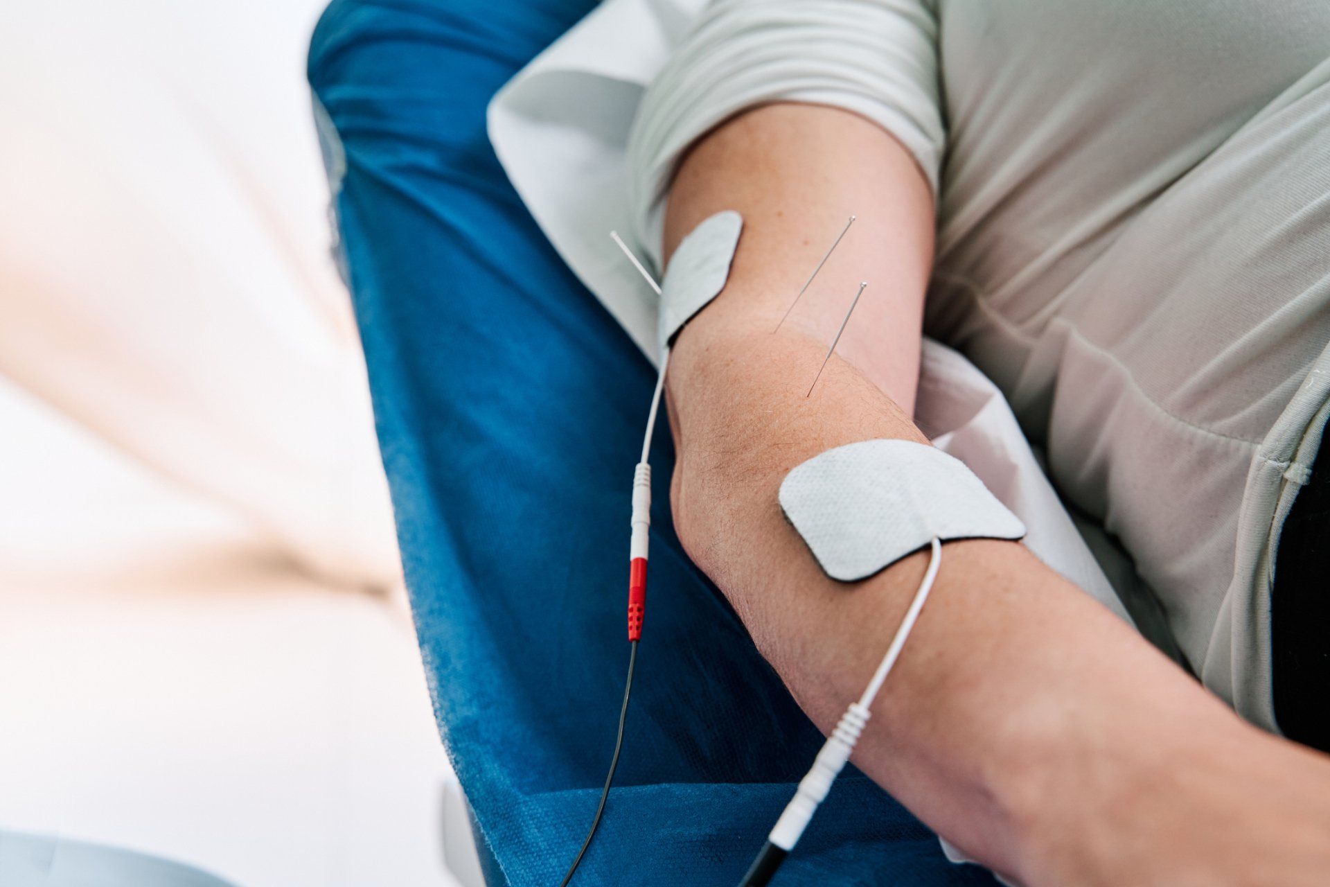 Electrical Muscle Stimulation — St. Louis, MO — Clemons Chiropractic