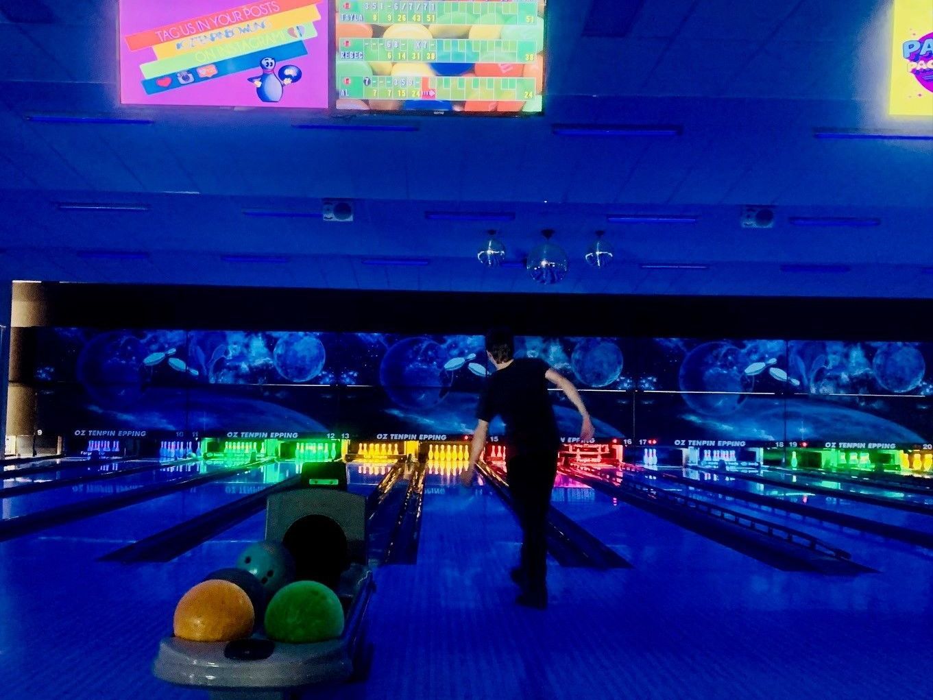 Bowling alley