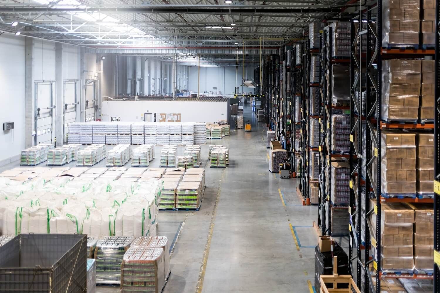 How On-Demand Commercial Warehousing Protects You Against Market Changes