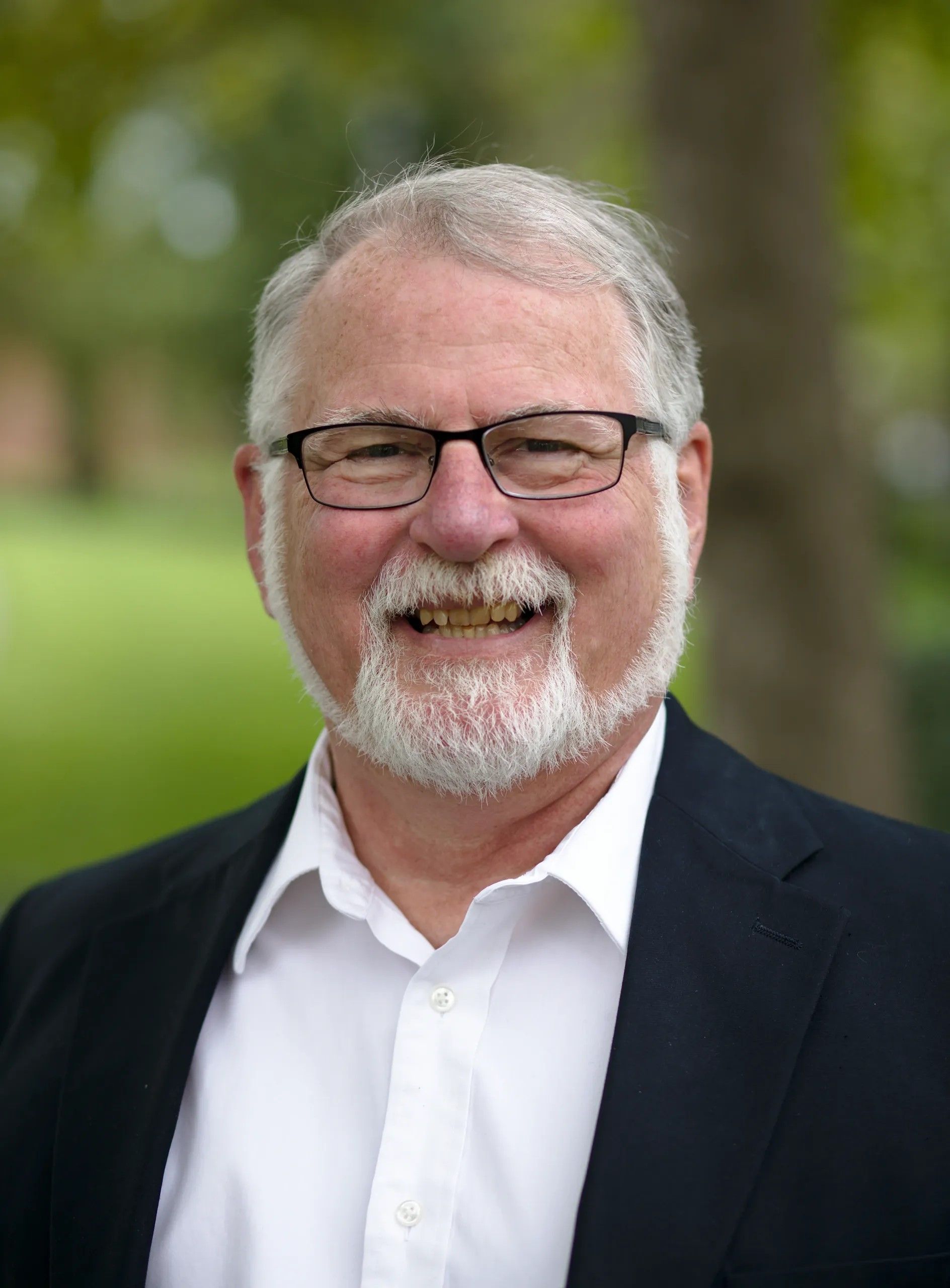 Dennis Bio Photo