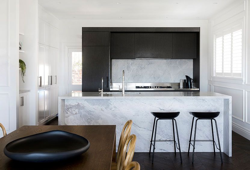 Modern Kitchen With Black Cabinetry, Marble Island — Burmah Constructions In Kangaroo Valley, NSW