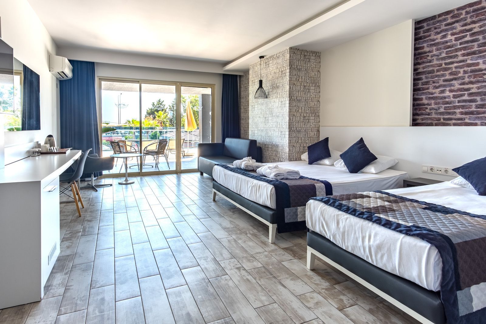 White City Beach Hotel