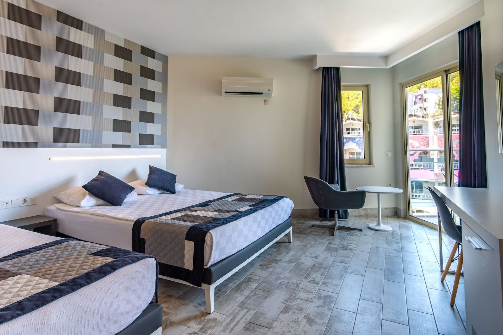 White City Beach Hotel