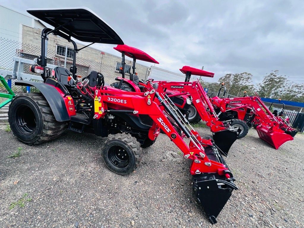 SPECIAL Solis S30 ROPS 30HP $21500