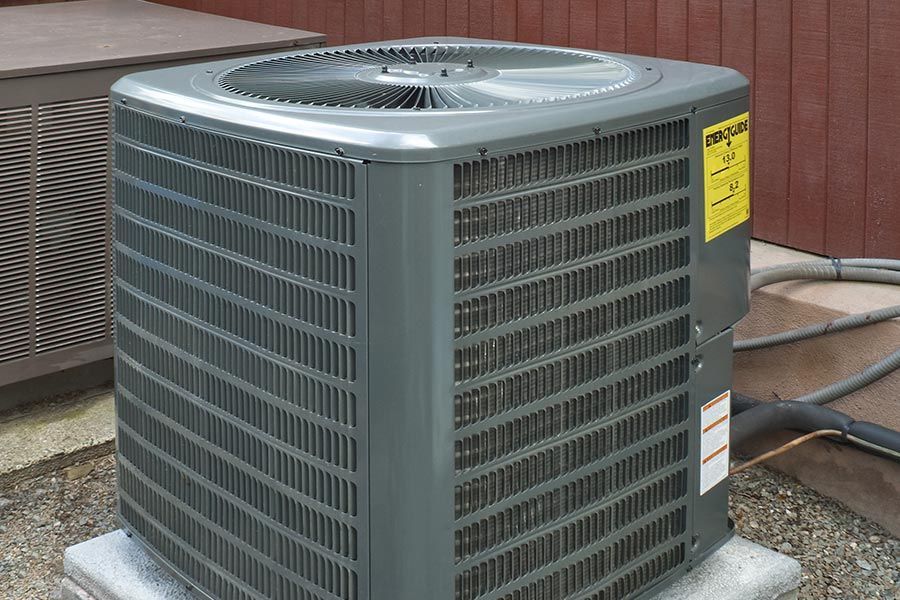 does a heat pump use refrigerant