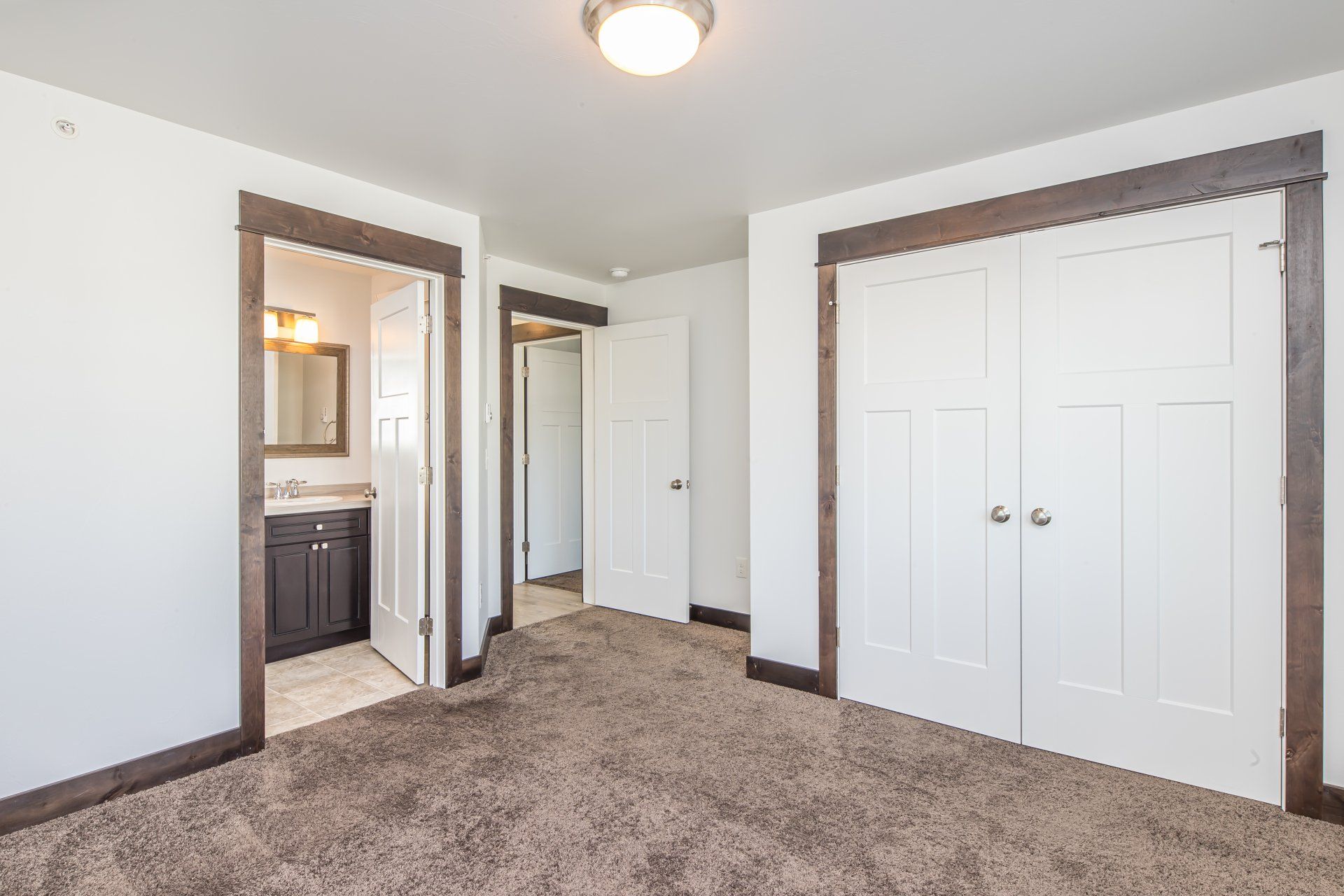 rosa apartments bedroom closet closed