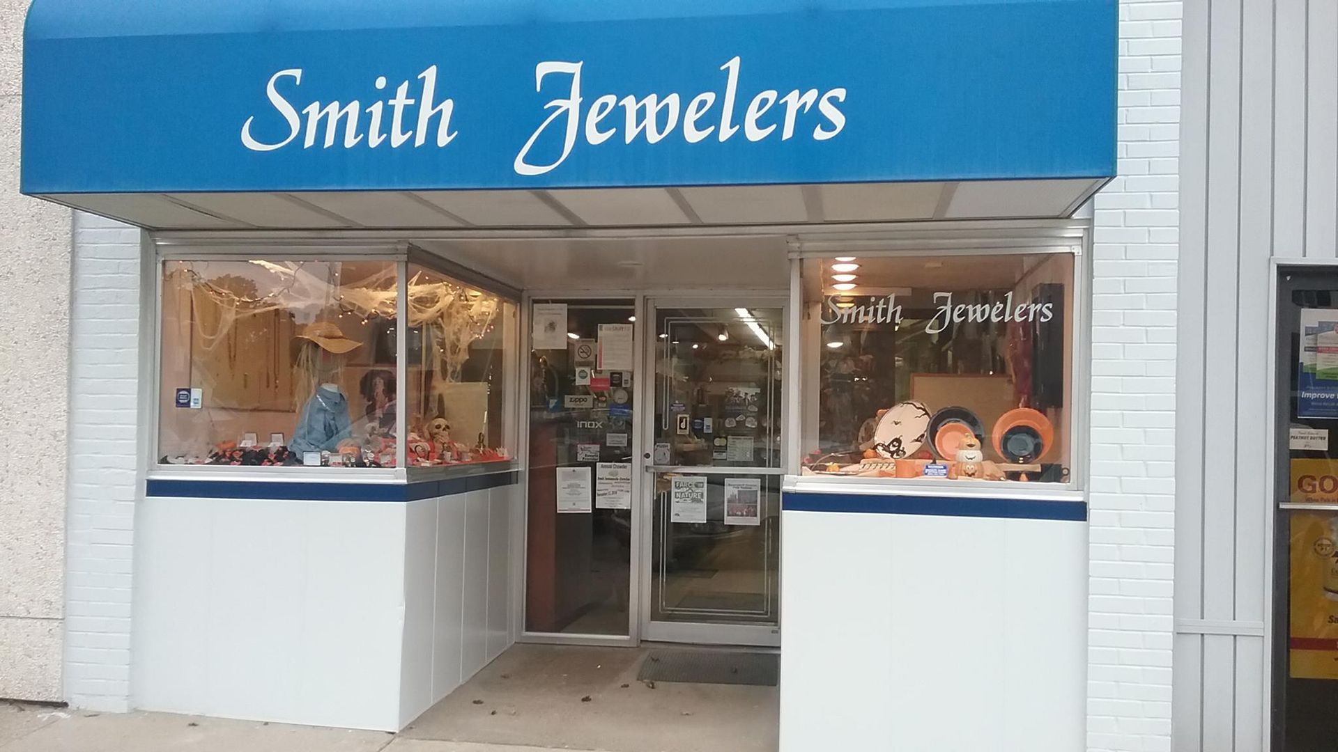 Smith Jewelers Storefront