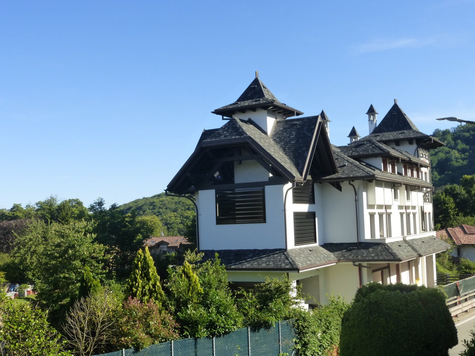 rivestimenti esterni in legno per casa privata