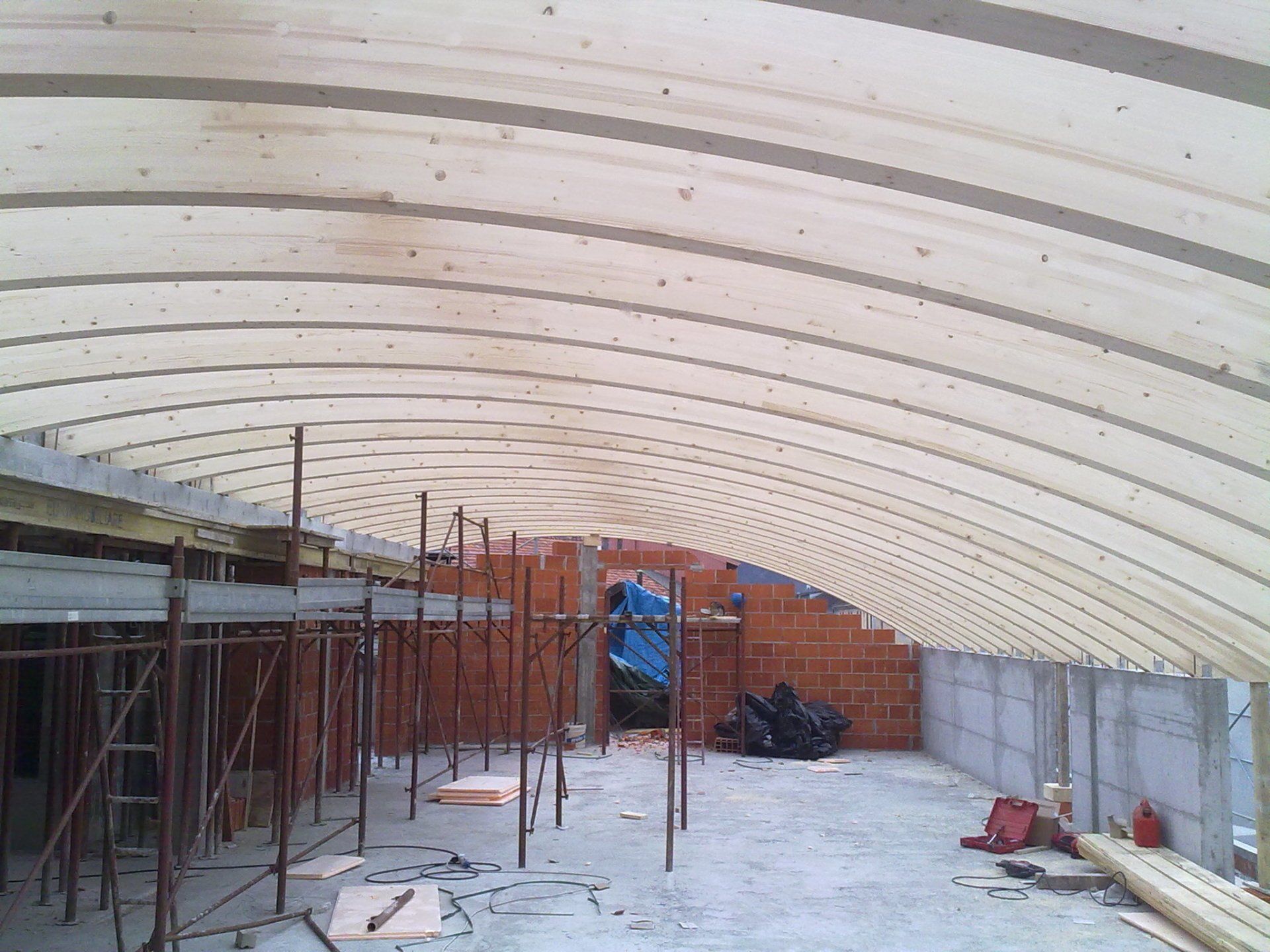 strutture in legno per copertura di un edificio