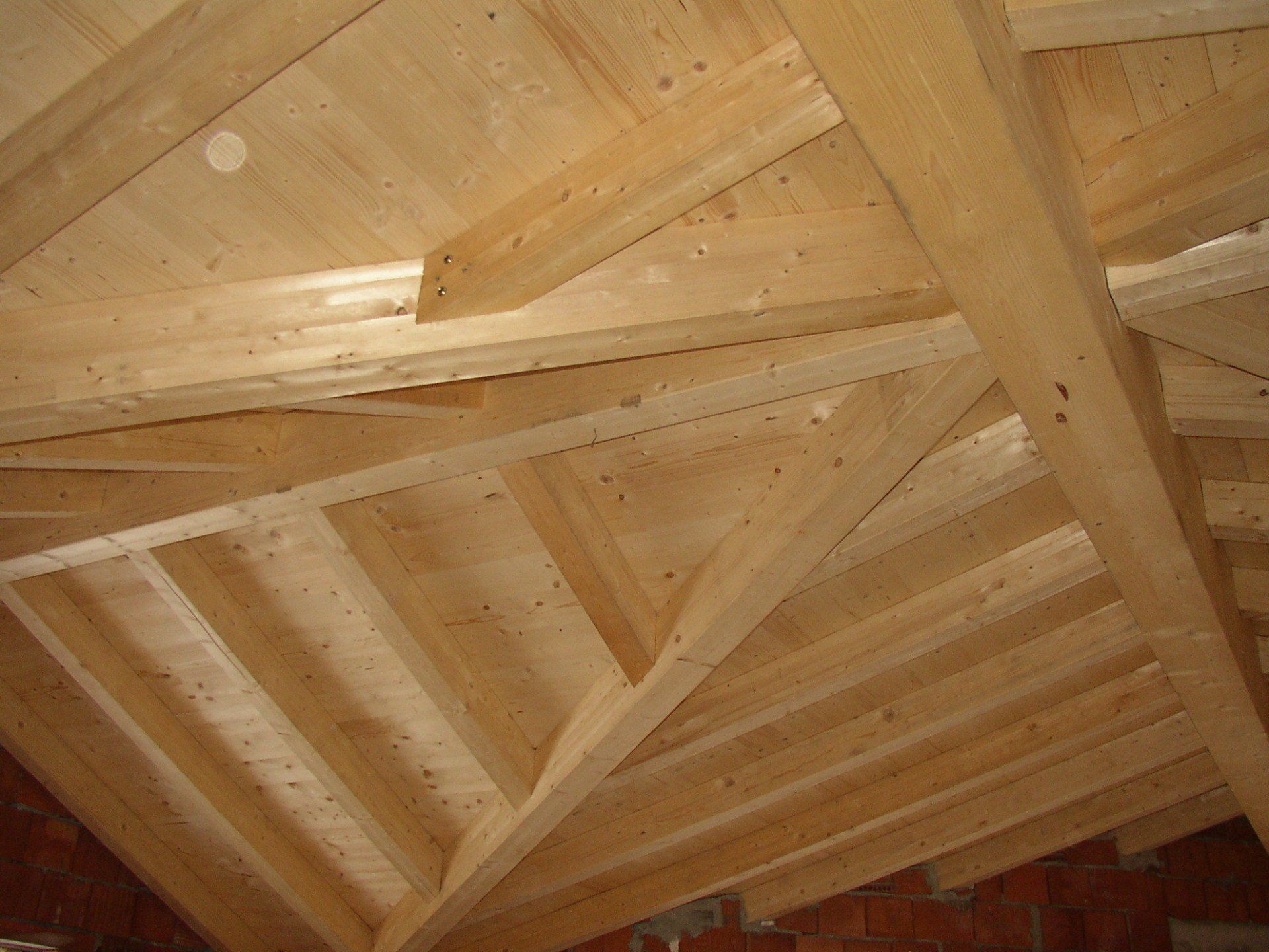 travi in legno naturale