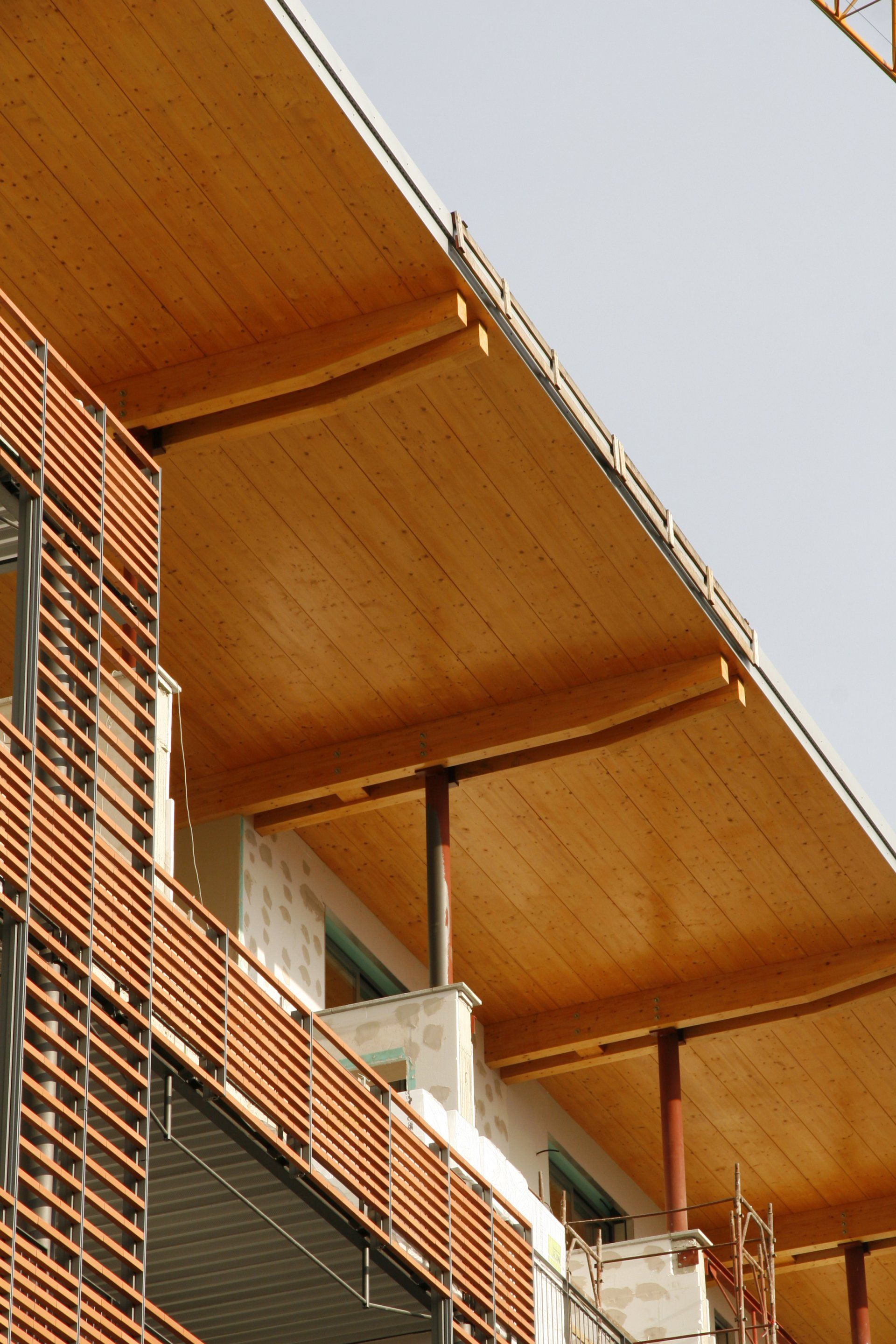 inserti in legno per terrazzi condominiali